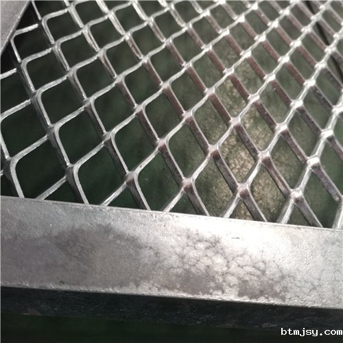 镀锌角钢板网.jpg